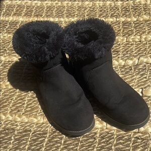 Cat & Jack black zip up boots size